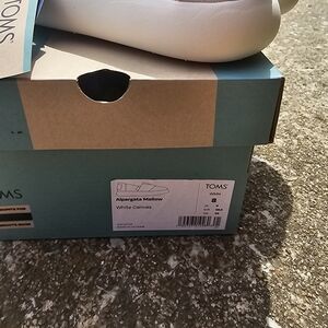 TOMS Classic White Canvas Shoes